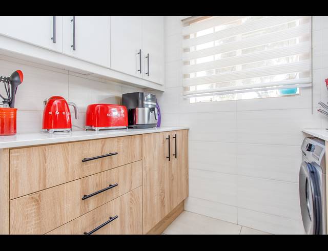 3 BEDROOM DUPLEX TO LET IN RADIOKOP